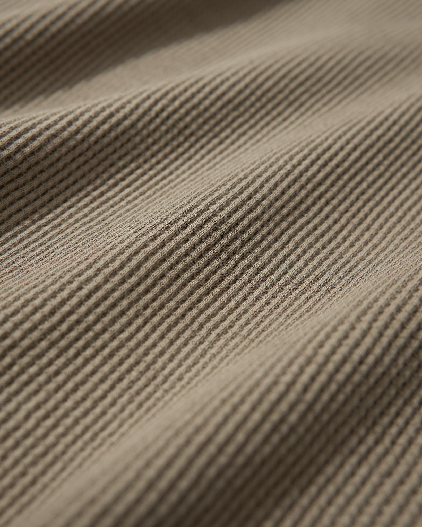 Functional Fabric Waffle Henley L/S T-Shirt - Beige