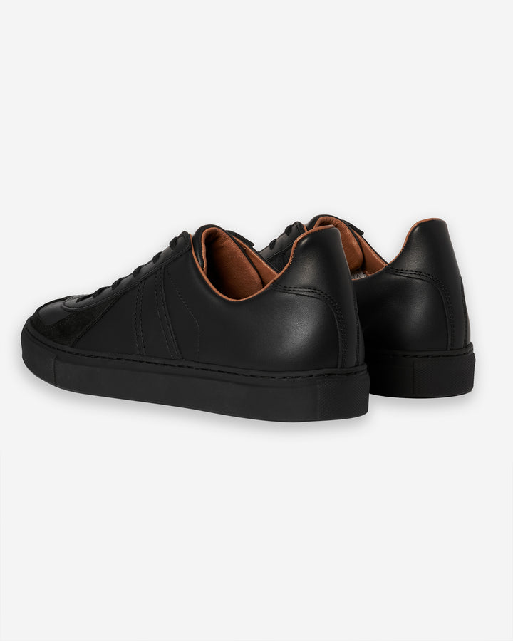 German Military Trainer - Black (1777SL)